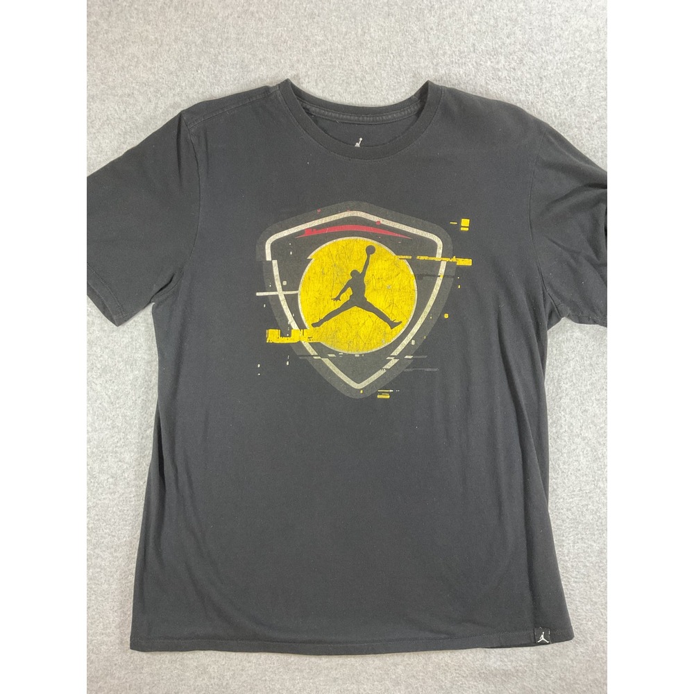 Jordan Brand Mens Large Black Jumpman Shield Graphic T-Shirt Short Sleeve 1686